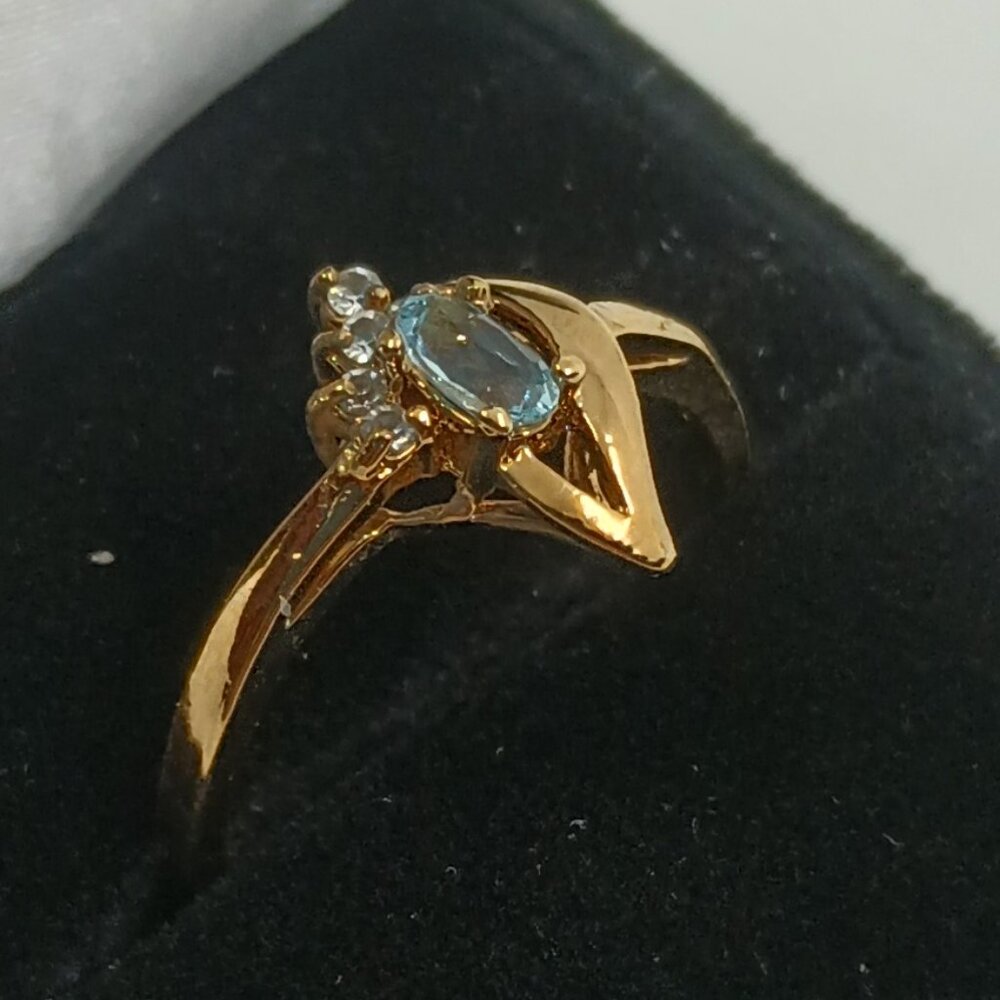 Vintage Gold Plated Aquamarine Stone and Clear Accent Stones. Size 9